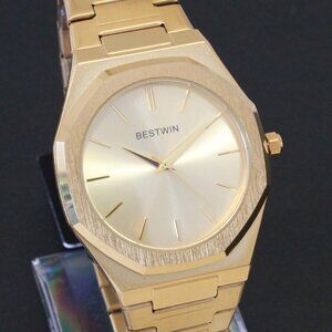 Men's Sports Watch Integrated Bracelet Gold Tone Quartz 41.5mm